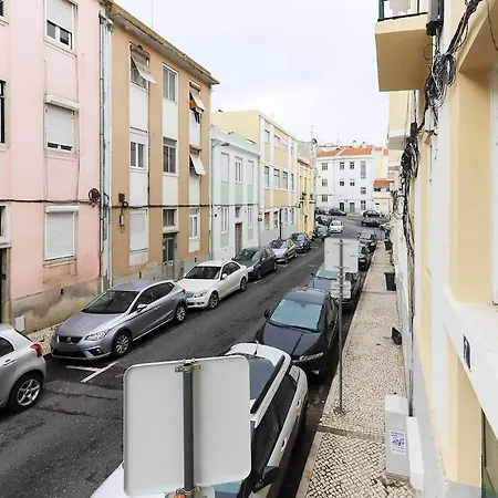 Typical 2 Charming Flat By Homeful Homes * Lisbon