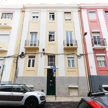 Typical 2 Charming Flat By Homeful Homes * Lisboa
