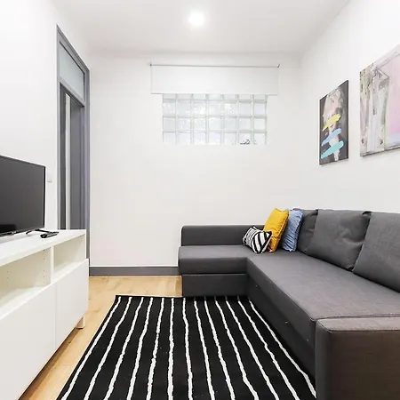 Typical 2 Charming Flat By Homeful Homes Apartment Lisbon
